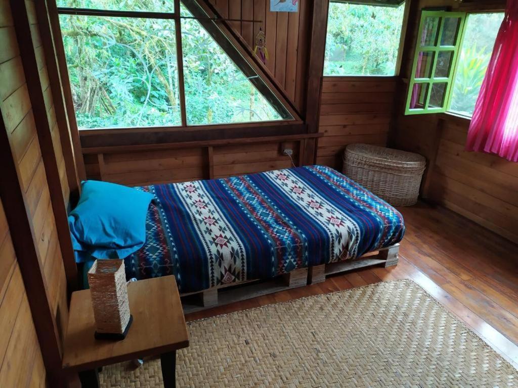 Mindo Eco Chalet Con Rio Y Cascada Extérieur photo